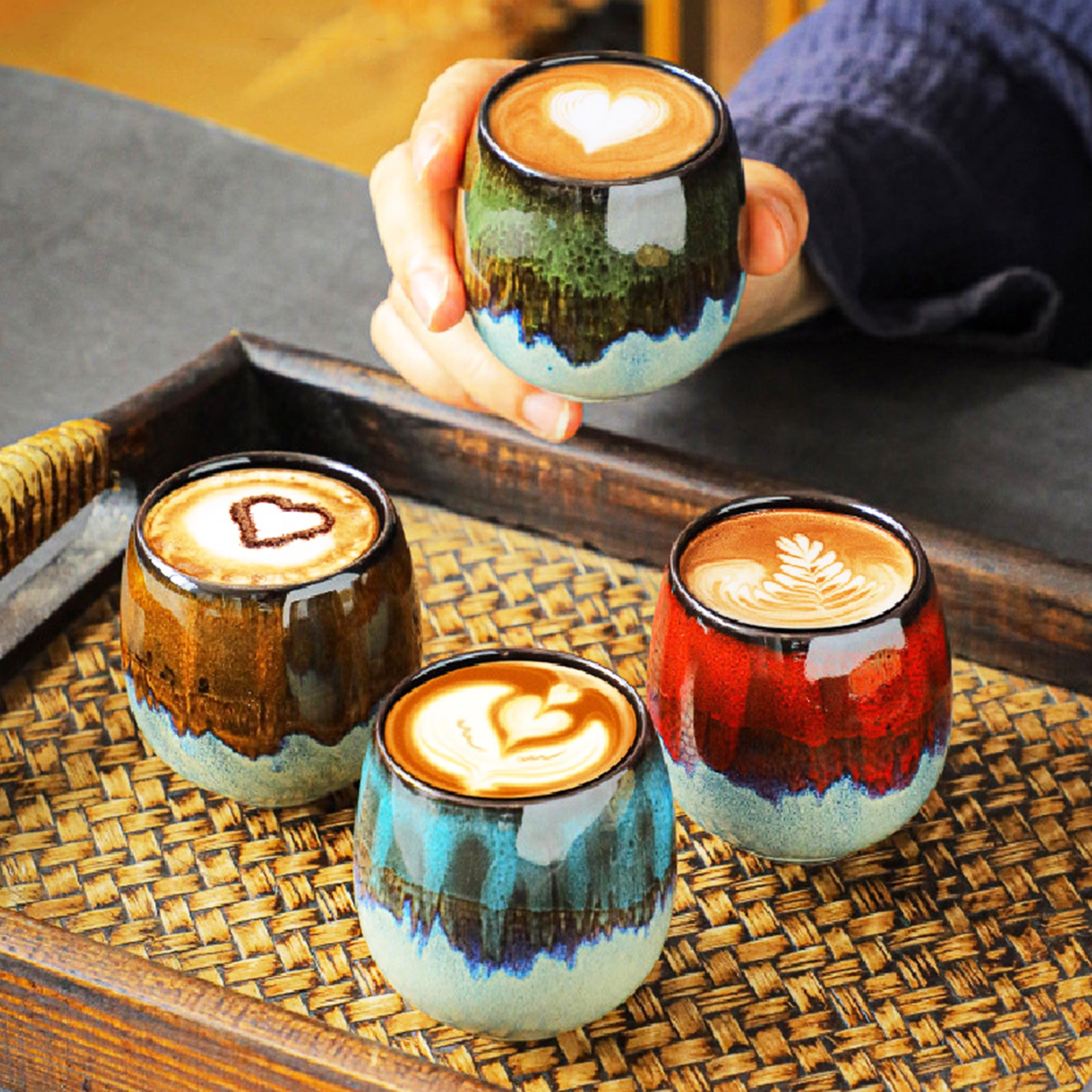 Artful Tea Cups with Brush-Strokes-Effect