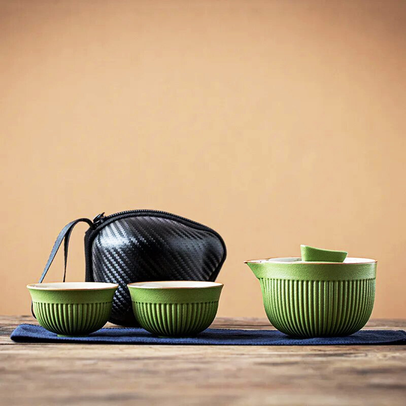 Beautiful Compact Tea Set: Enjoy Portable Elegance!