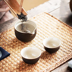 Beautiful Compact Tea Set: Enjoy Portable Elegance!