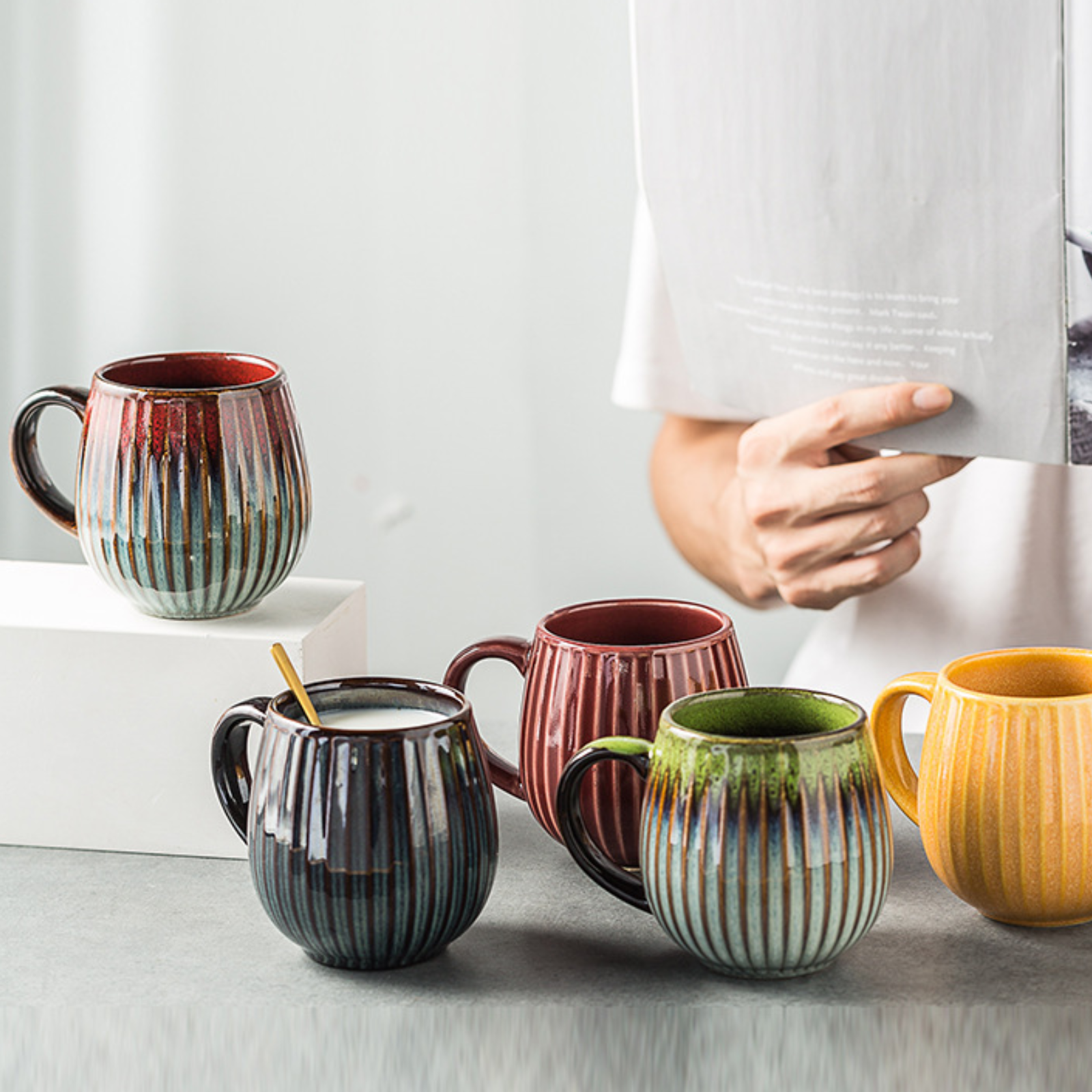 Charming Nordic Mugs with Vertical Ribs – A Blend of Vintage and Scandinavian Style