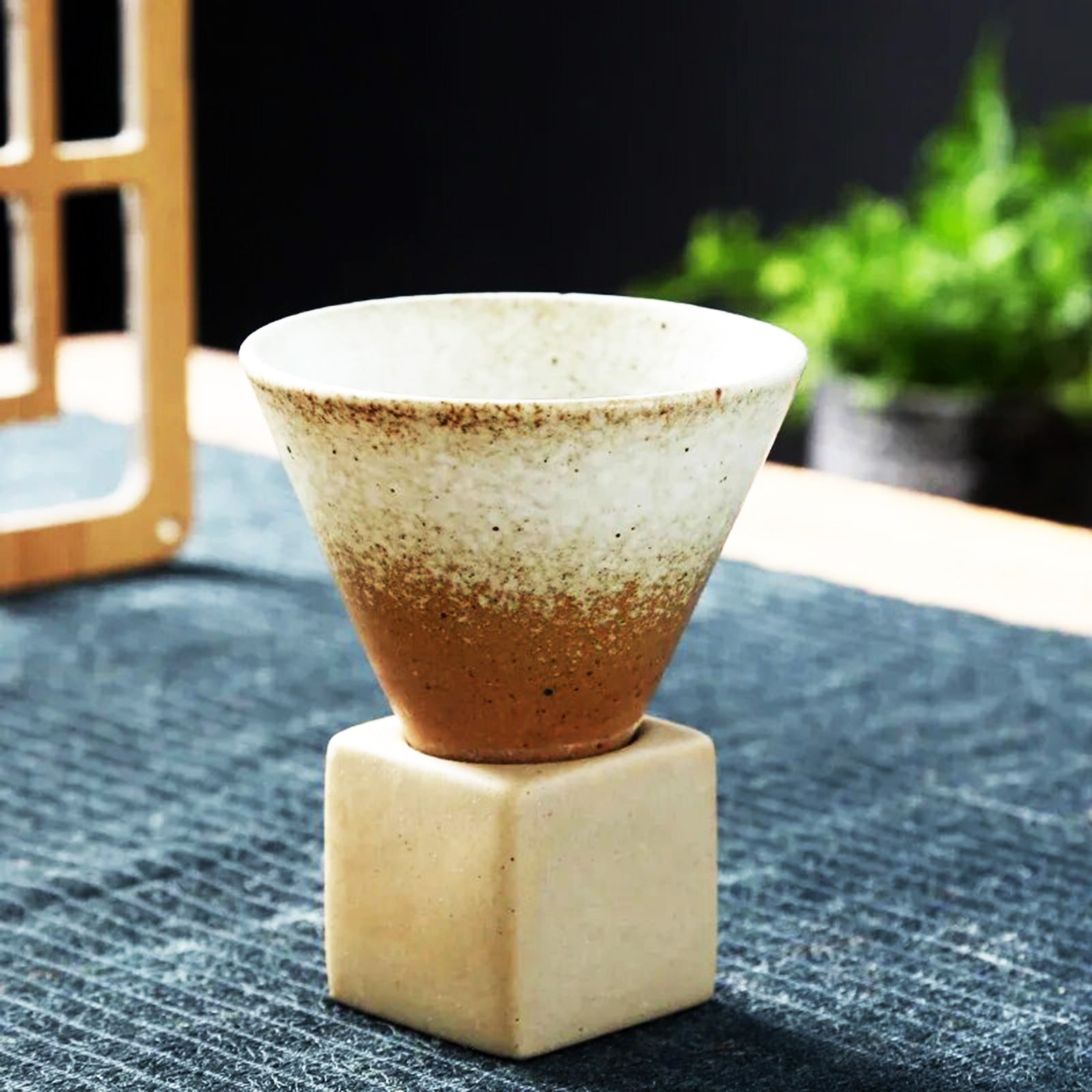 Cone-Shaped Cups: Add Some Fun to Your Drinks!