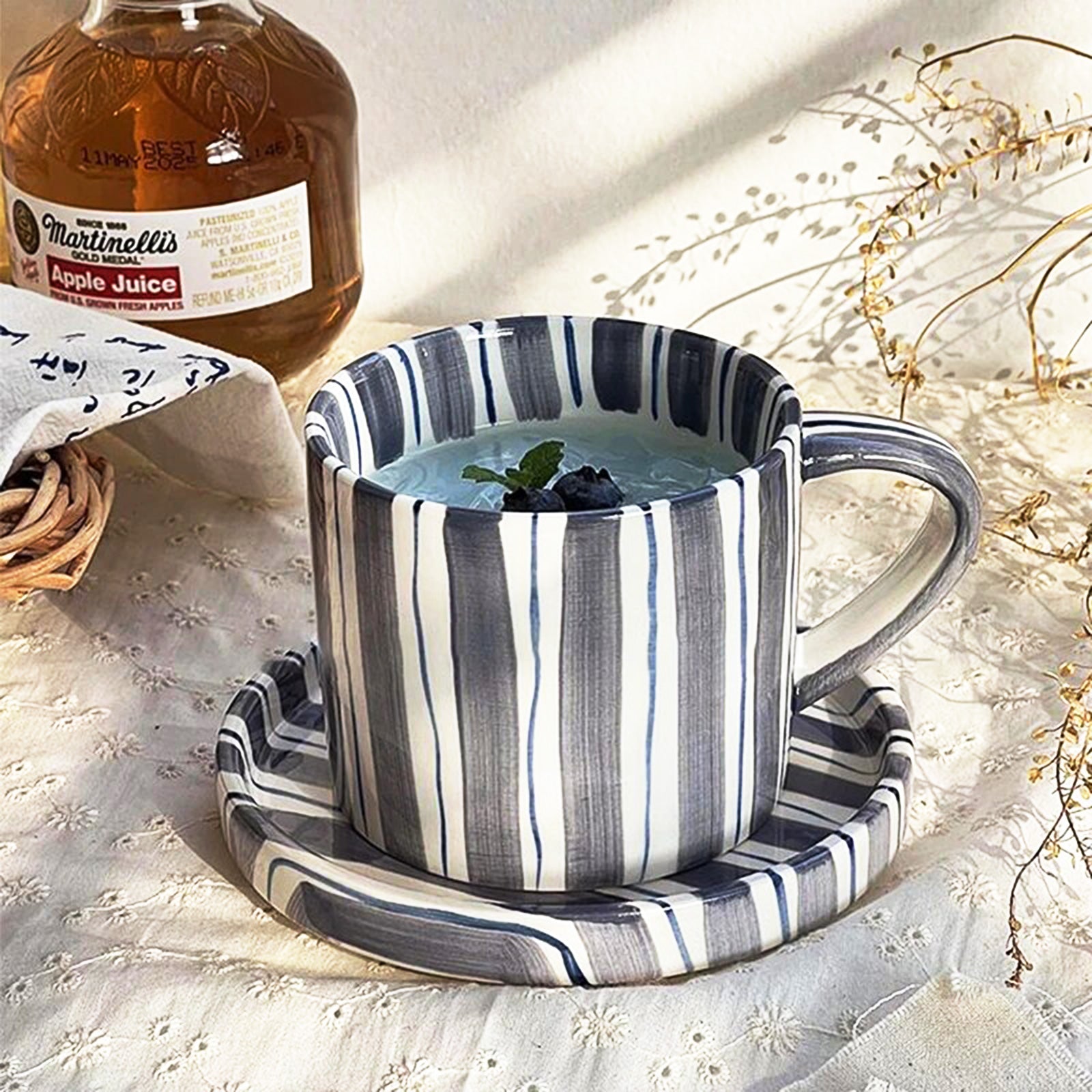 Funky Striped Nordic Mug Set: Add a Pop of Color to Your Mornings!