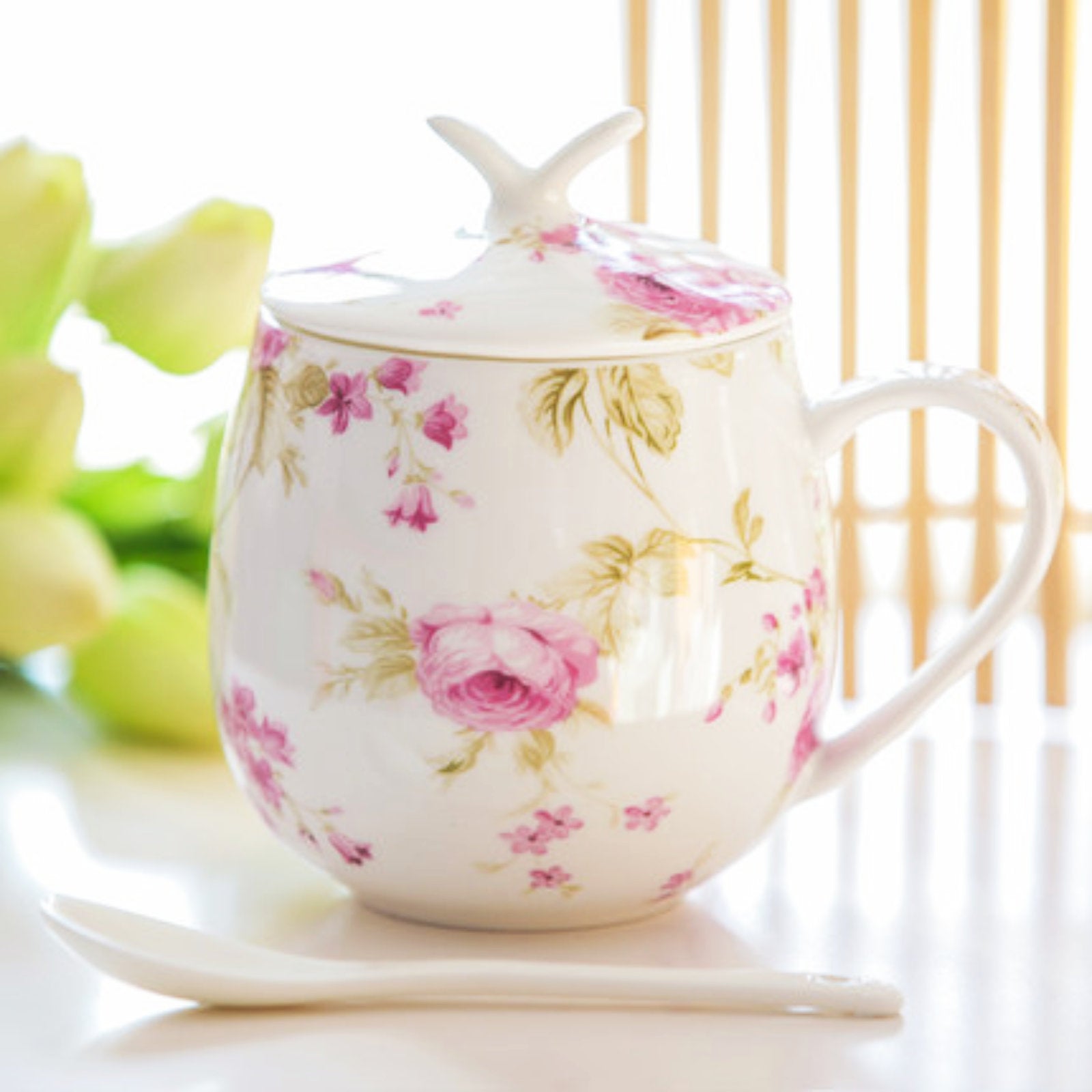 Graceful Bone China Mug with Lid and Vintage Floral Design