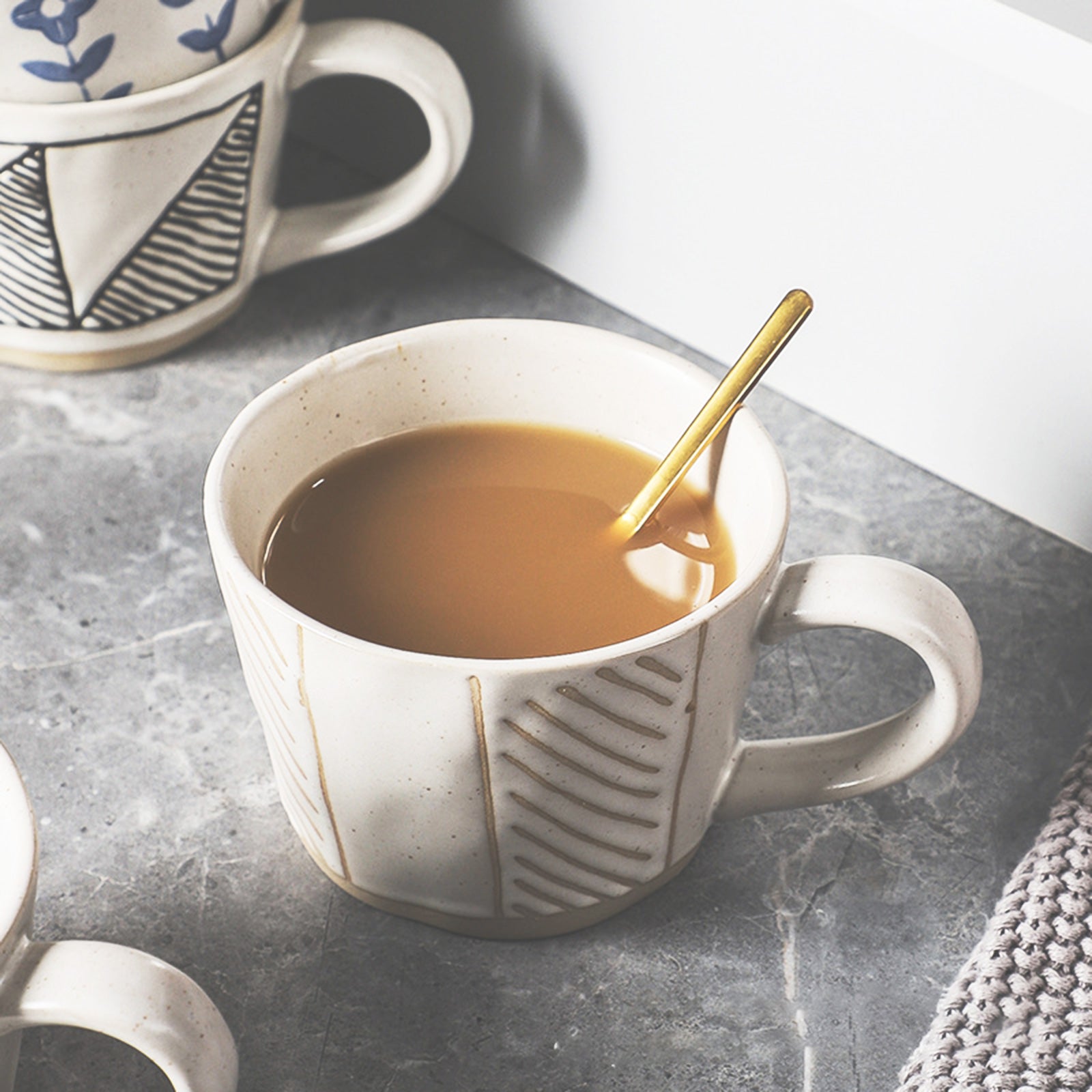 Artisanal Nordic Mugs: Functional Elegance in 4 Distinct Designs