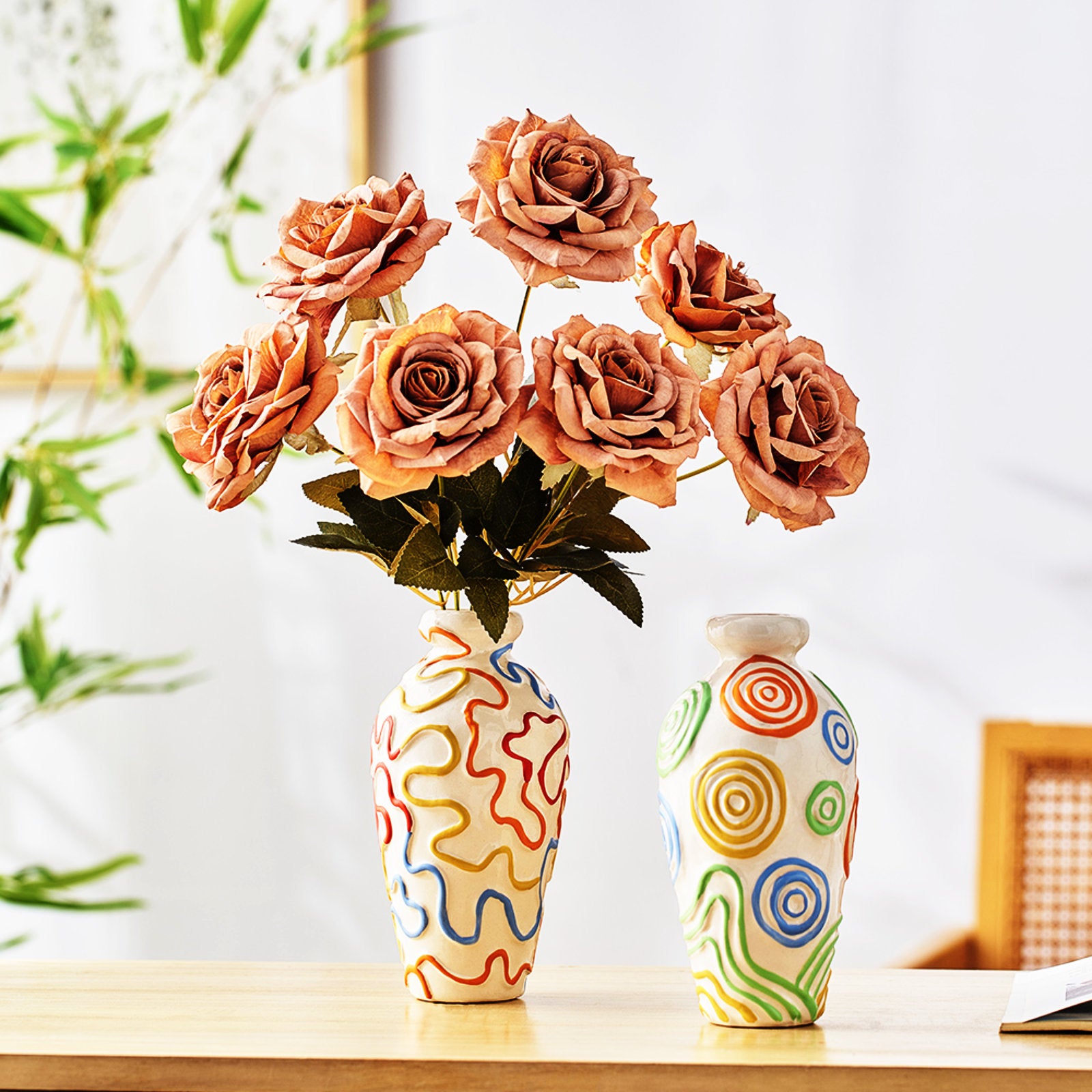 Modern Minimalist Artistic Vases – Subtle, Eye-Catching Decor for Any Room