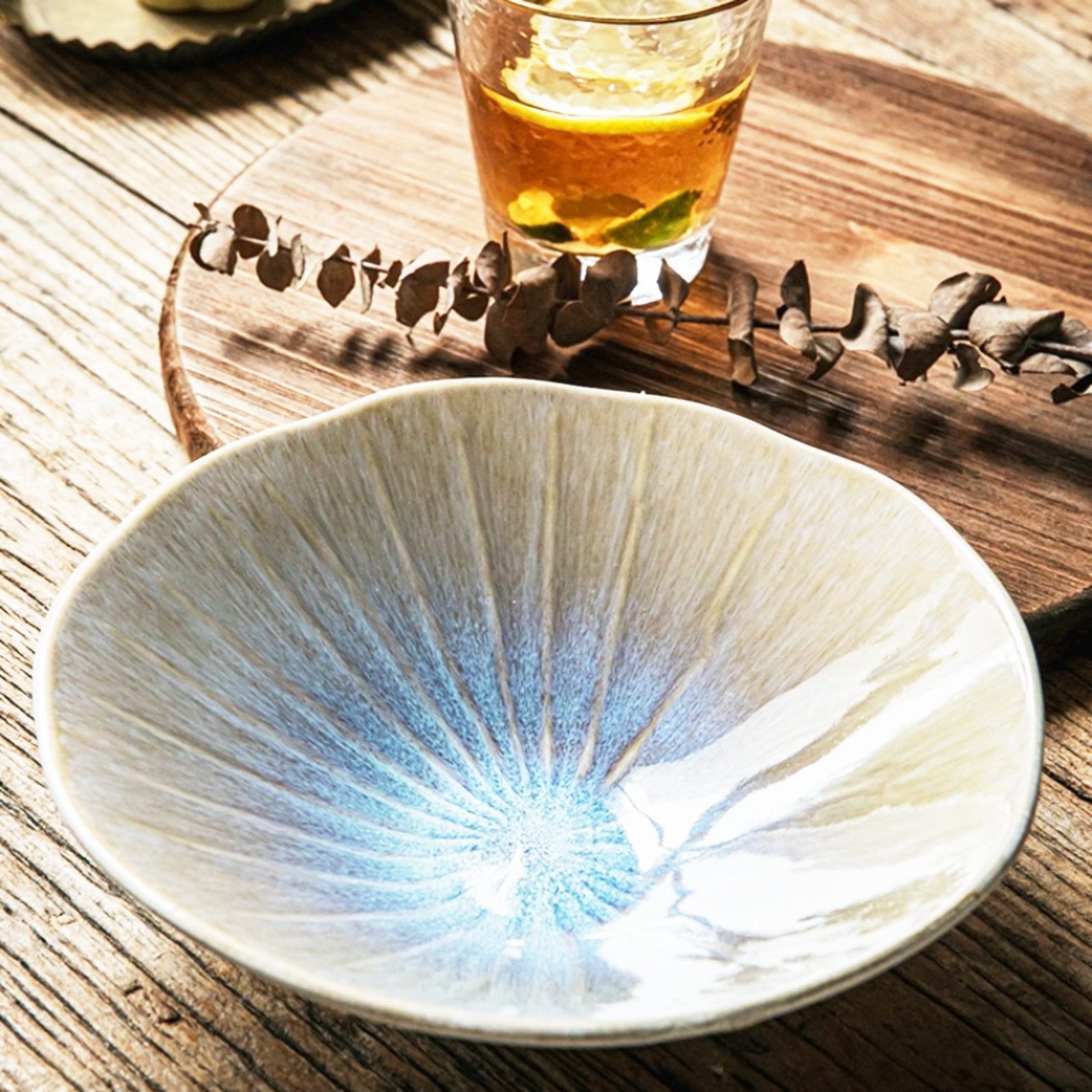 Stunning Bowls With Outstanding Color Design