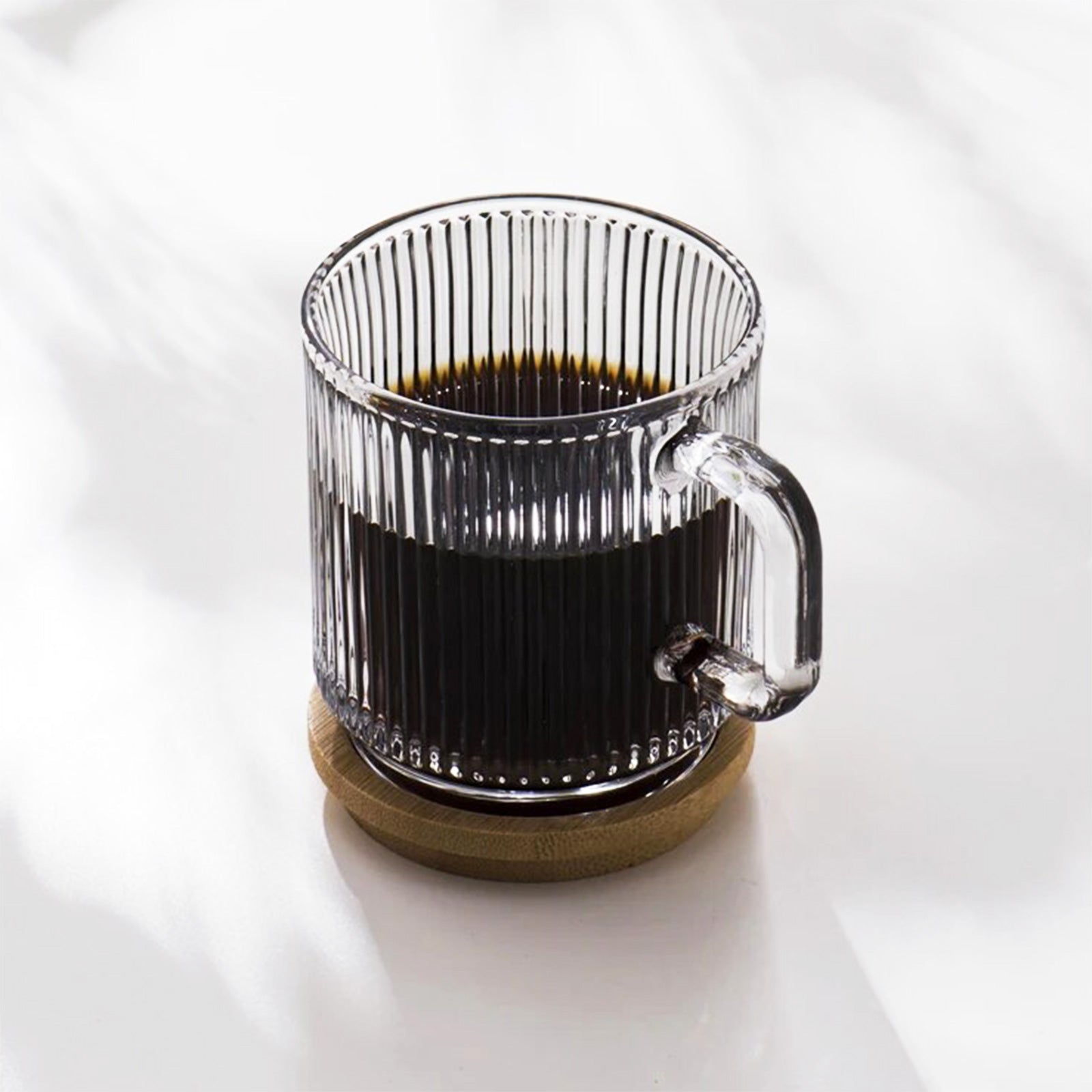 Sturdy Glass Mug With Ribbed Vertical Stripe Pattern and Cute Lid