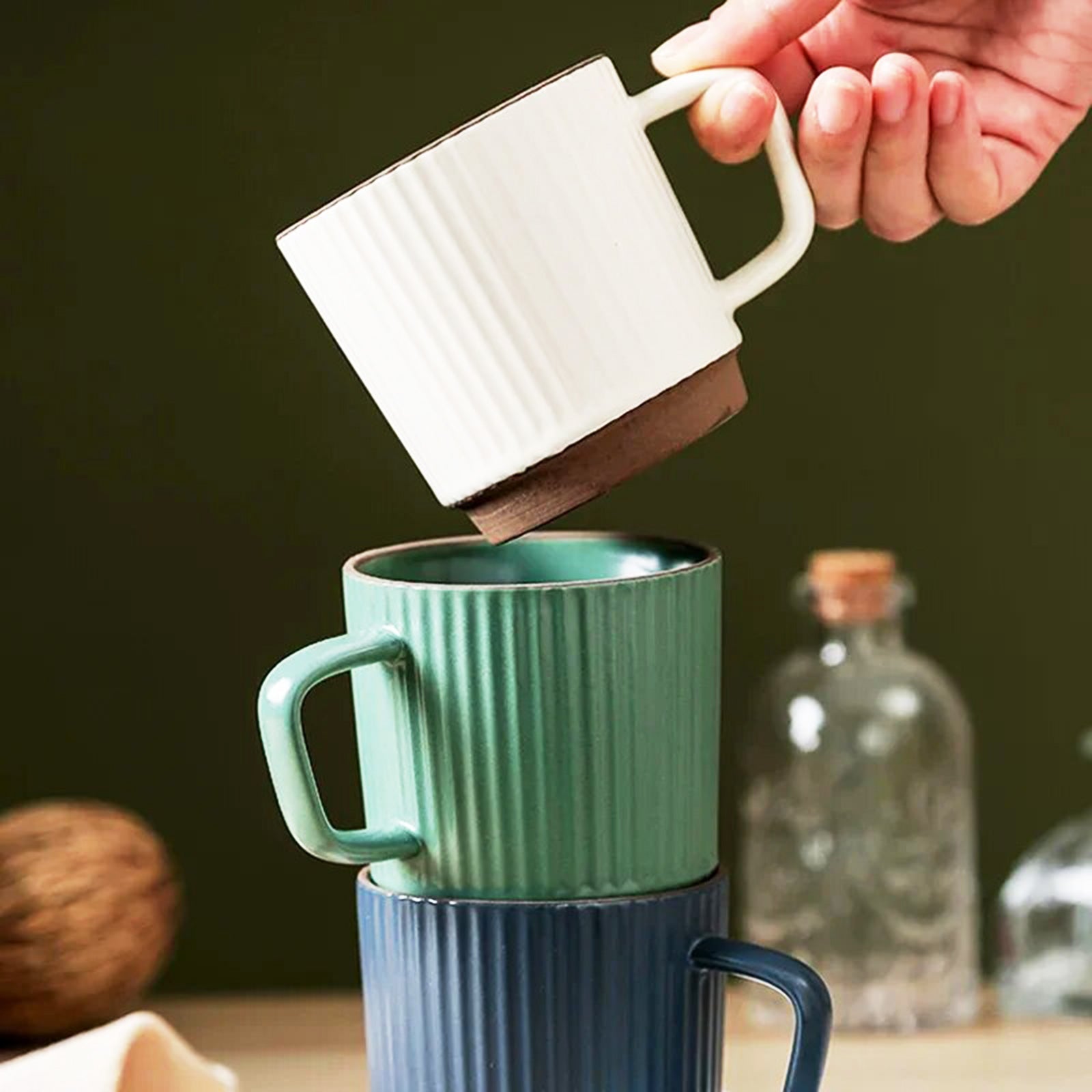 Timeless Retro Mugs for a Touch of Vintage Elegance
