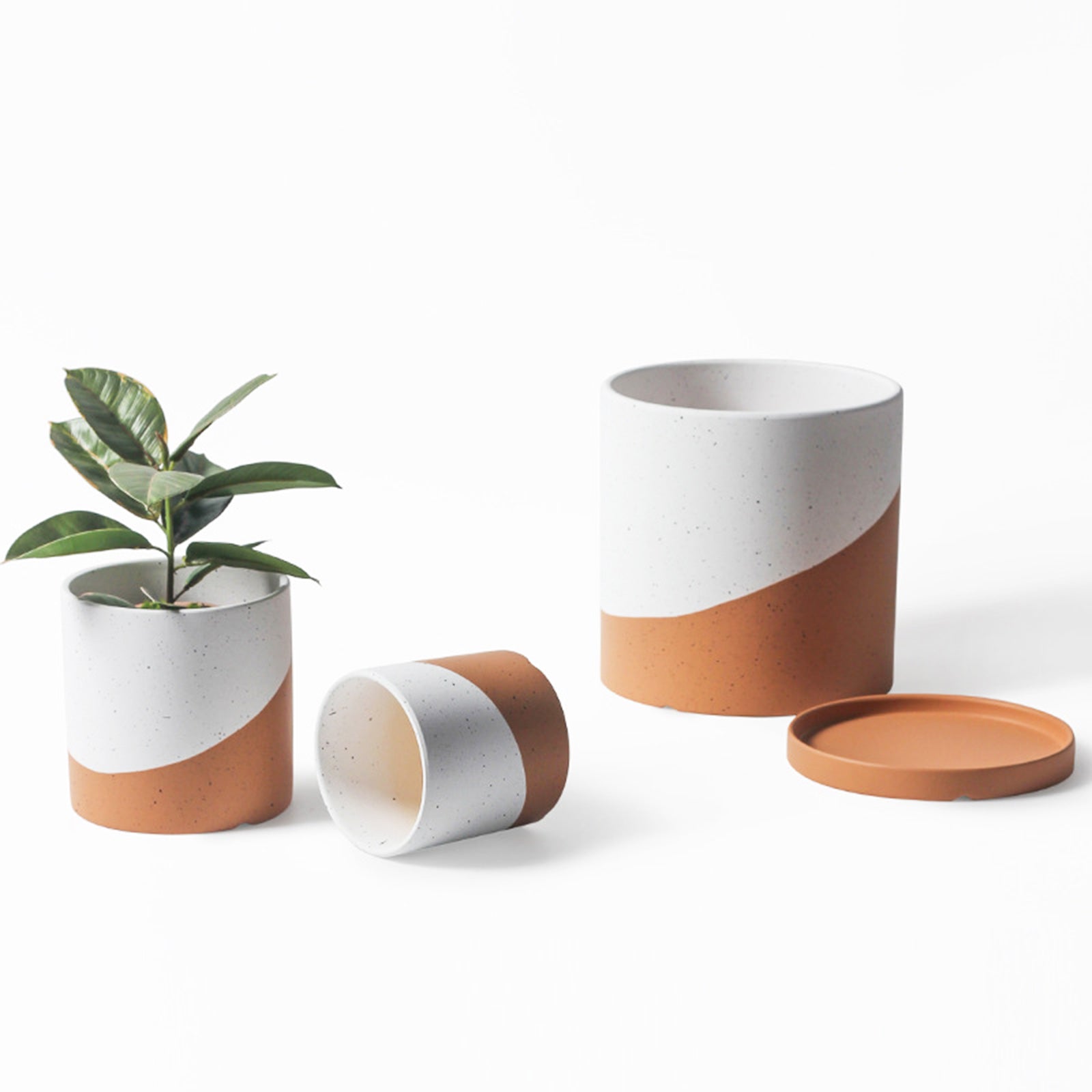 Unique Nordic Flower Pots with Stylish Diagonal White And Terracotta Coloring (4 sizes)