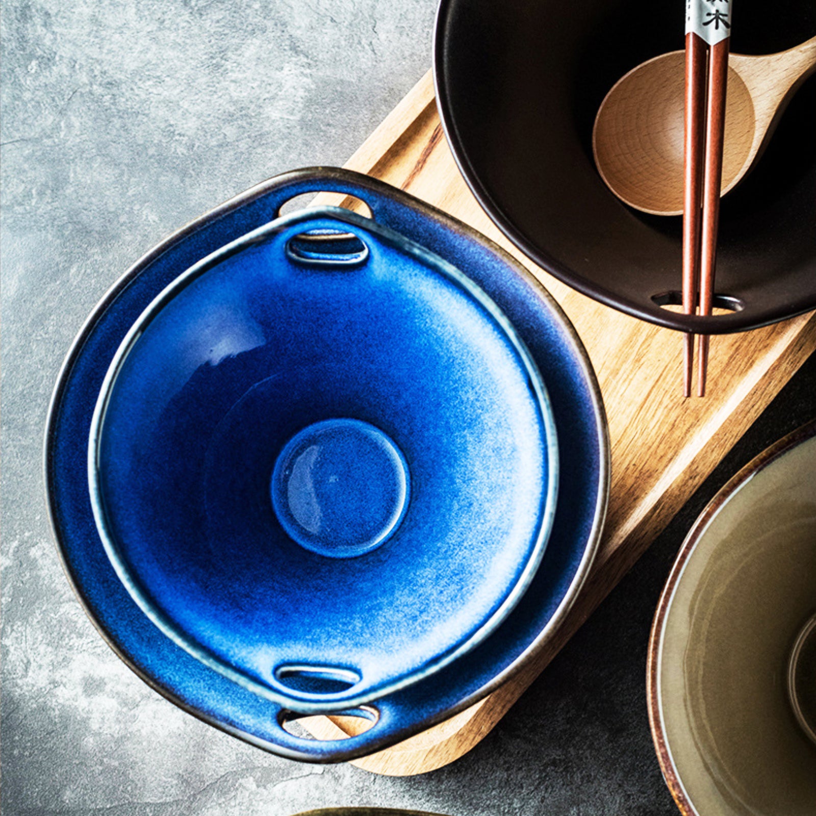 Versatile Ceramic Bowls in Eye-Catching Colors and Practical Sizes-15