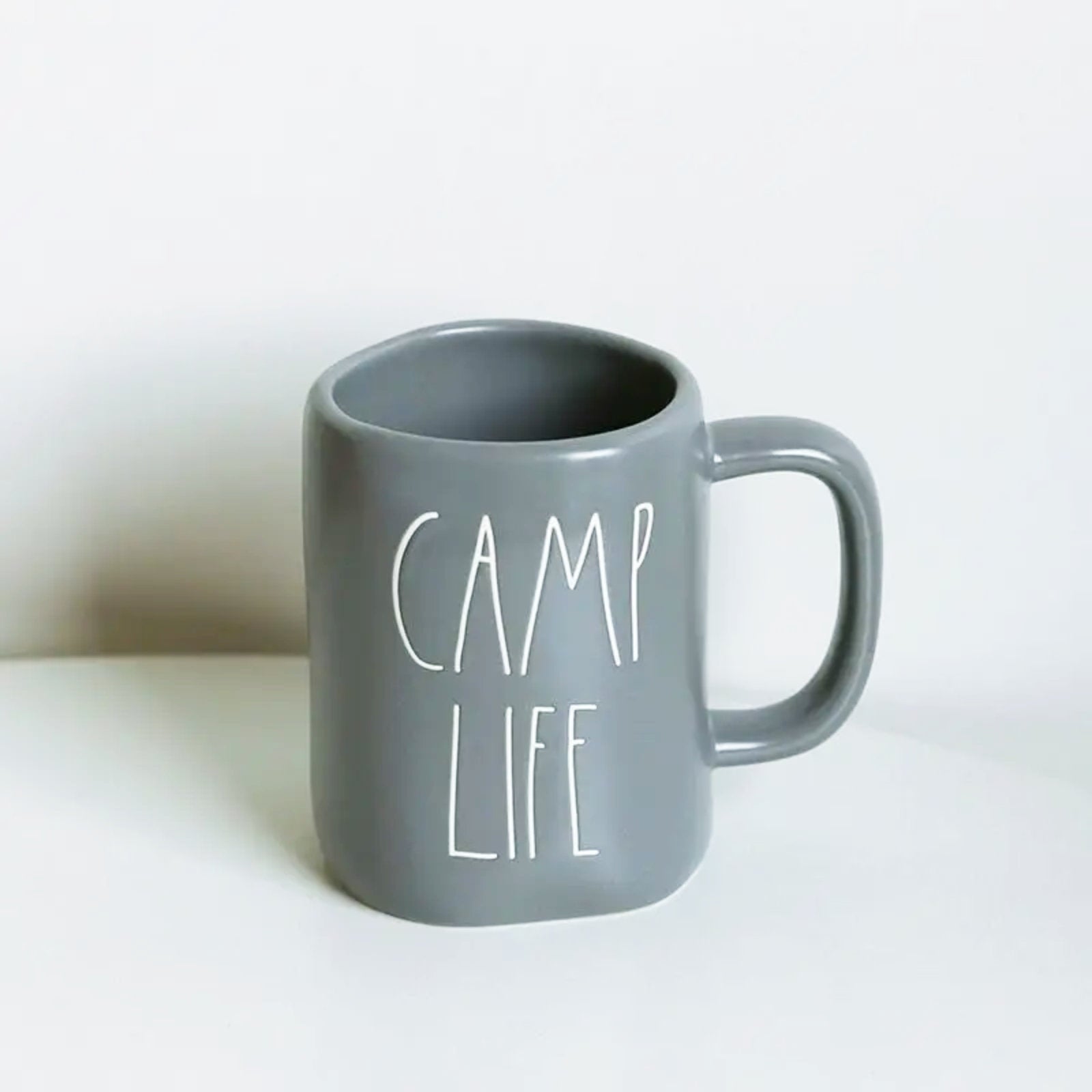 Hand-Lettered Mugs with Personality and Perfect Comfort-1