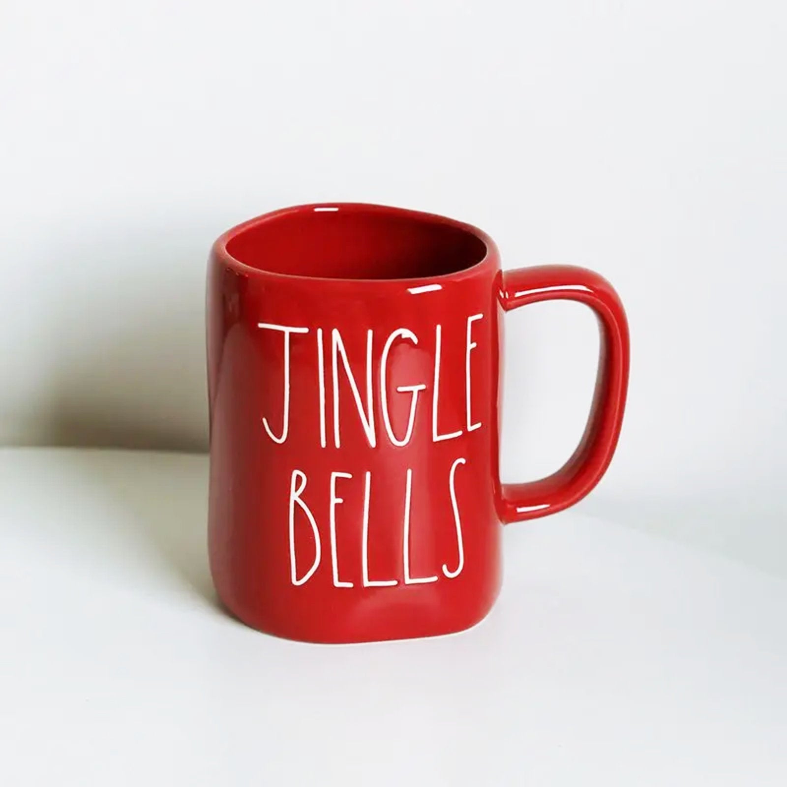 Hand-Lettered Mugs with Personality and Perfect Comfort-15