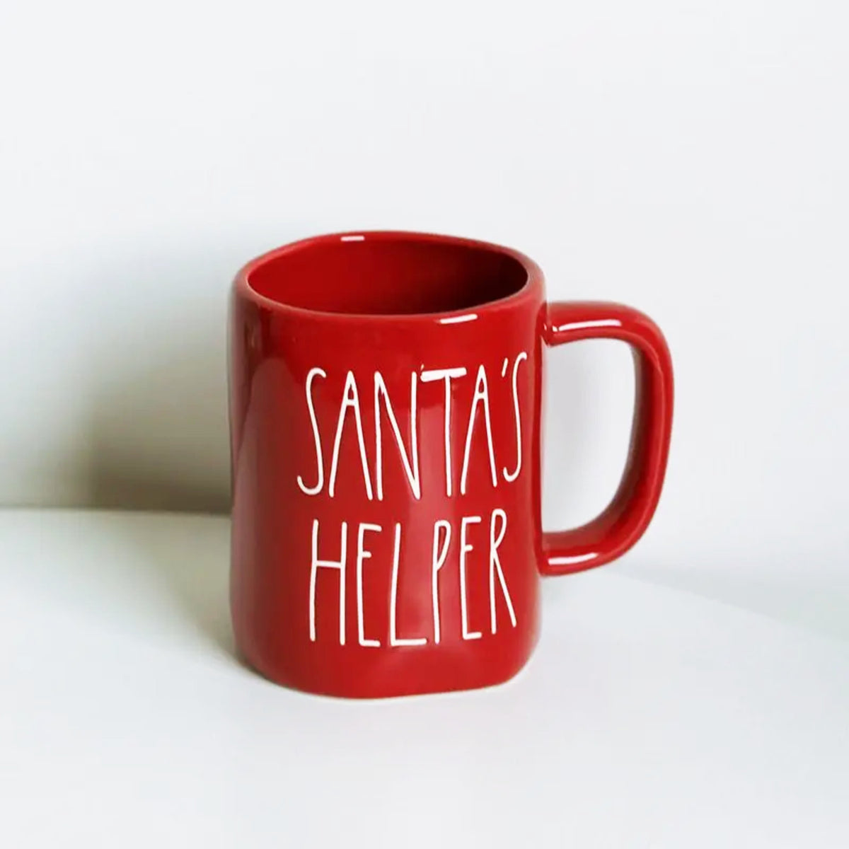 Hand-Lettered Mugs with Personality and Perfect Comfort-10