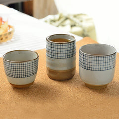 Timeless Elegance: Eastern-Style Tea Cups with Three-Color Design