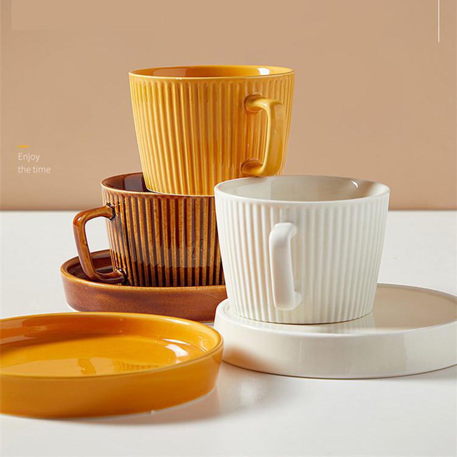 Nostalgic Charm: Retro Mugs with Vertical Lines Pattern and Complimentary Saucer (3 Variations)